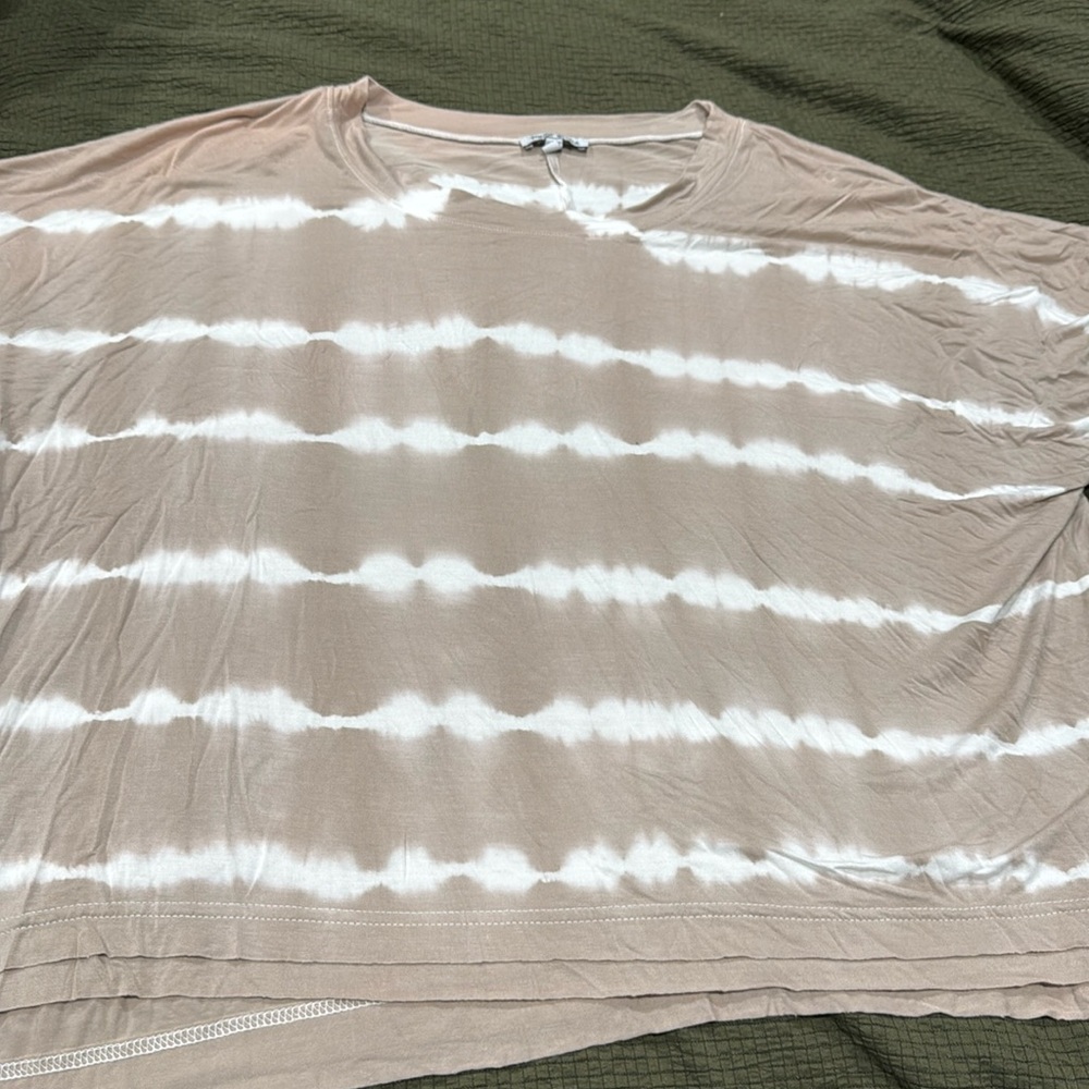 White Birch crew neck tee